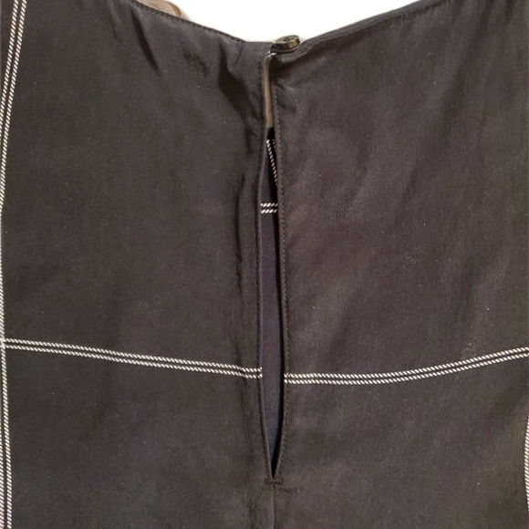 Athleta Black Windowpane Silk Side Slit Sleeveless Washable Blouse‎ Small - Picture 6 of 8